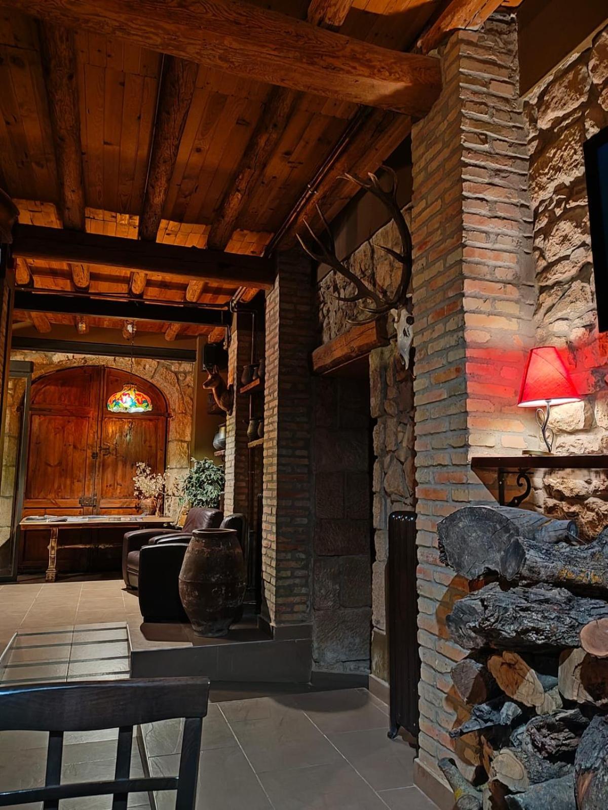 La Garbinada Hotel Torrebeses Dış mekan fotoğraf